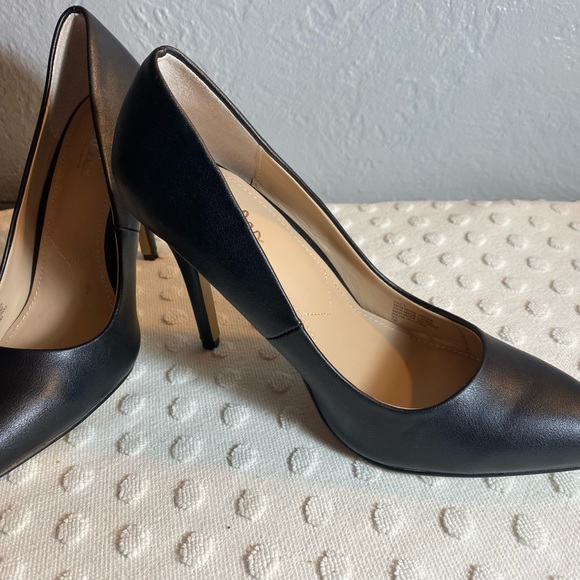 NWOT CHARLES by Charles David Womens Pact Smooth Pointed Toe Stiletto - Picture 11 of 16